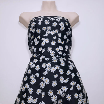 Tossed Daisies Print – 4-Way Stretch Nylon Spandex Fabric